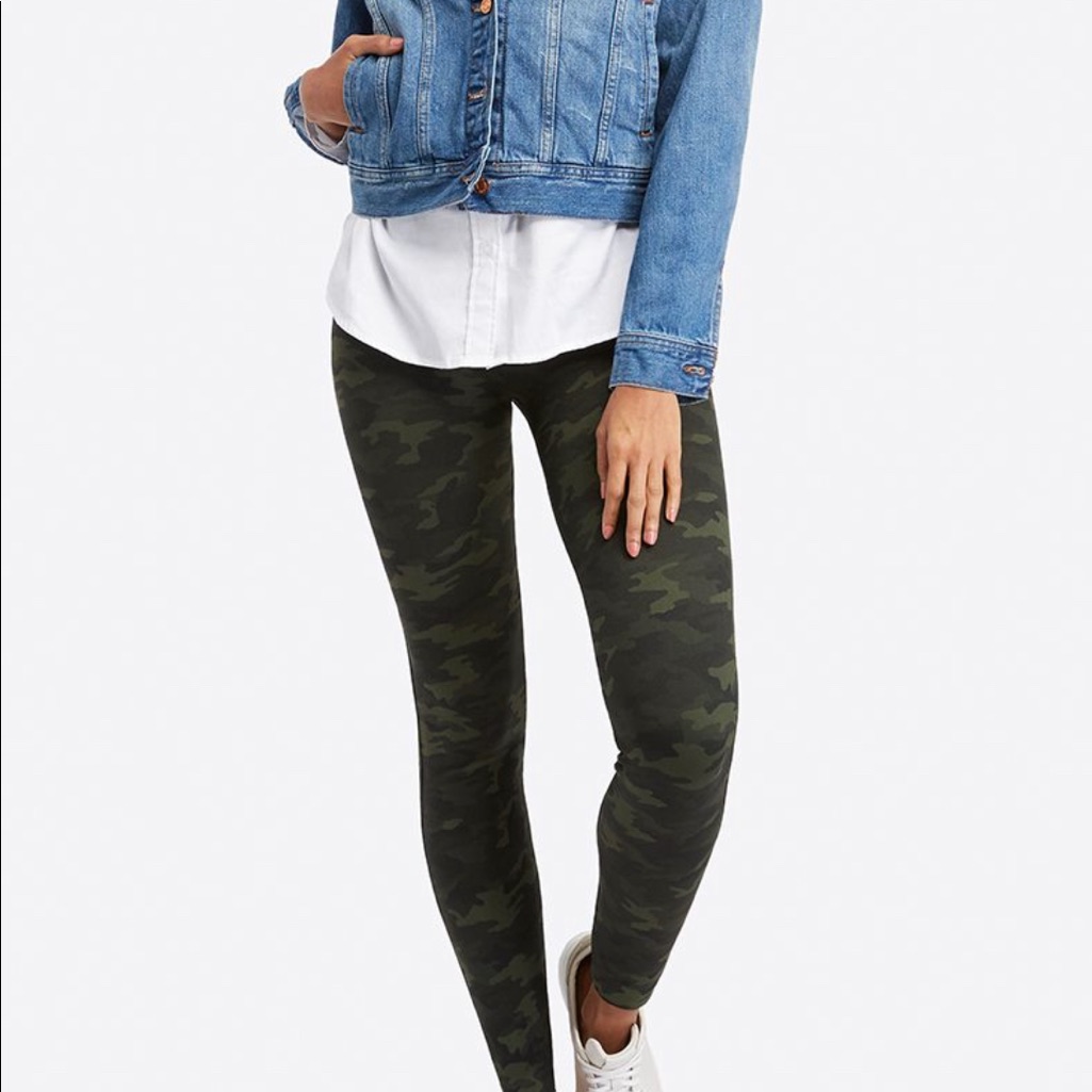 Spanx Green Camouflage Seamless Leggings